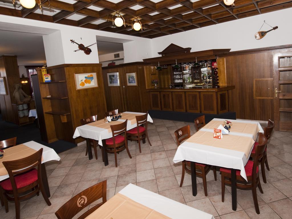 Hotel Hajcman Zdar Nad Sazavou Luaran gambar